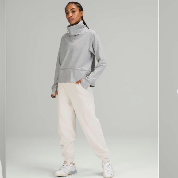 Lululemon Ready to Rulu Pullover EUC - Picture 4 of 16